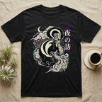 Black t-shirt with skunk and Japanese text design.