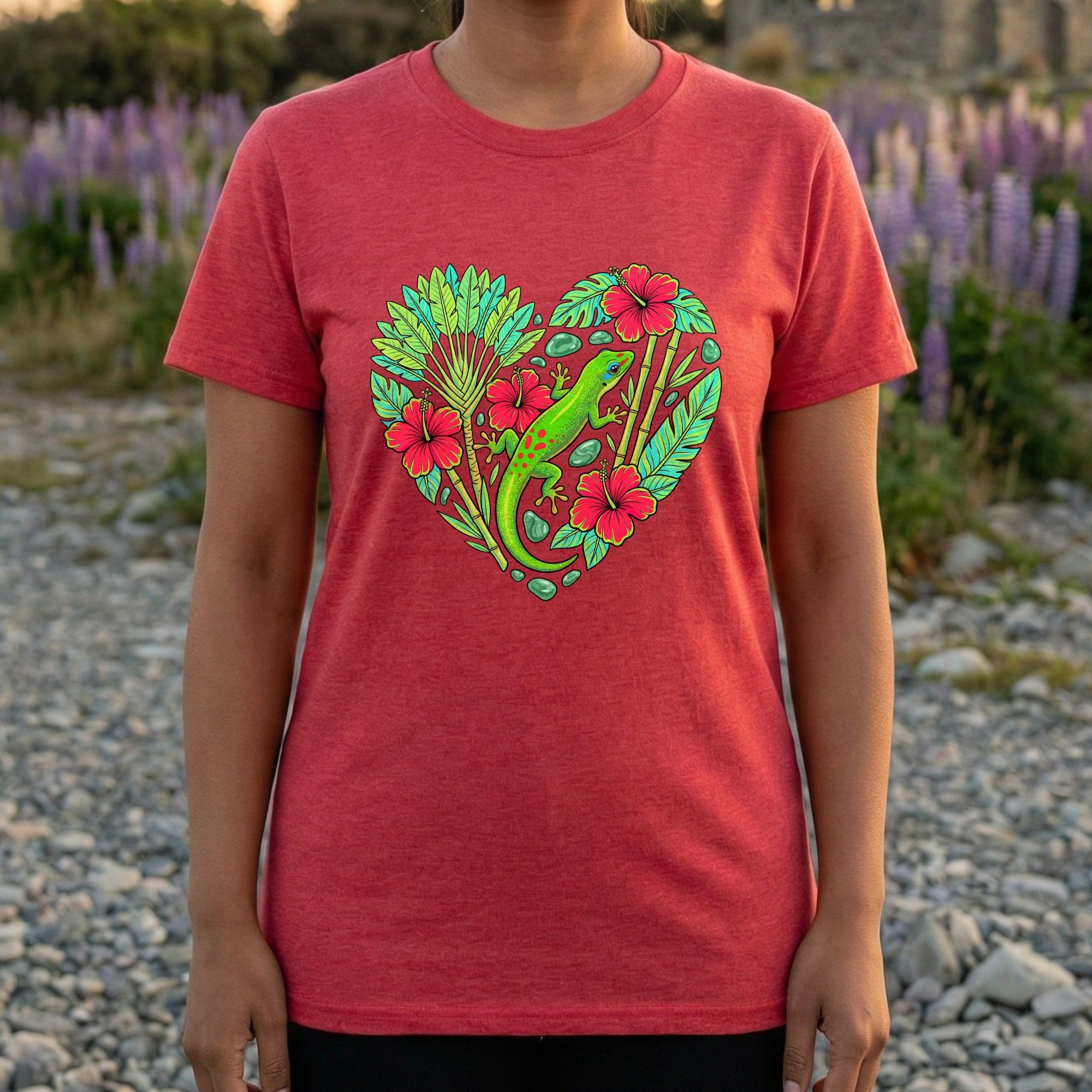 Colorful Lizard Heart Design Women's T-Shirt