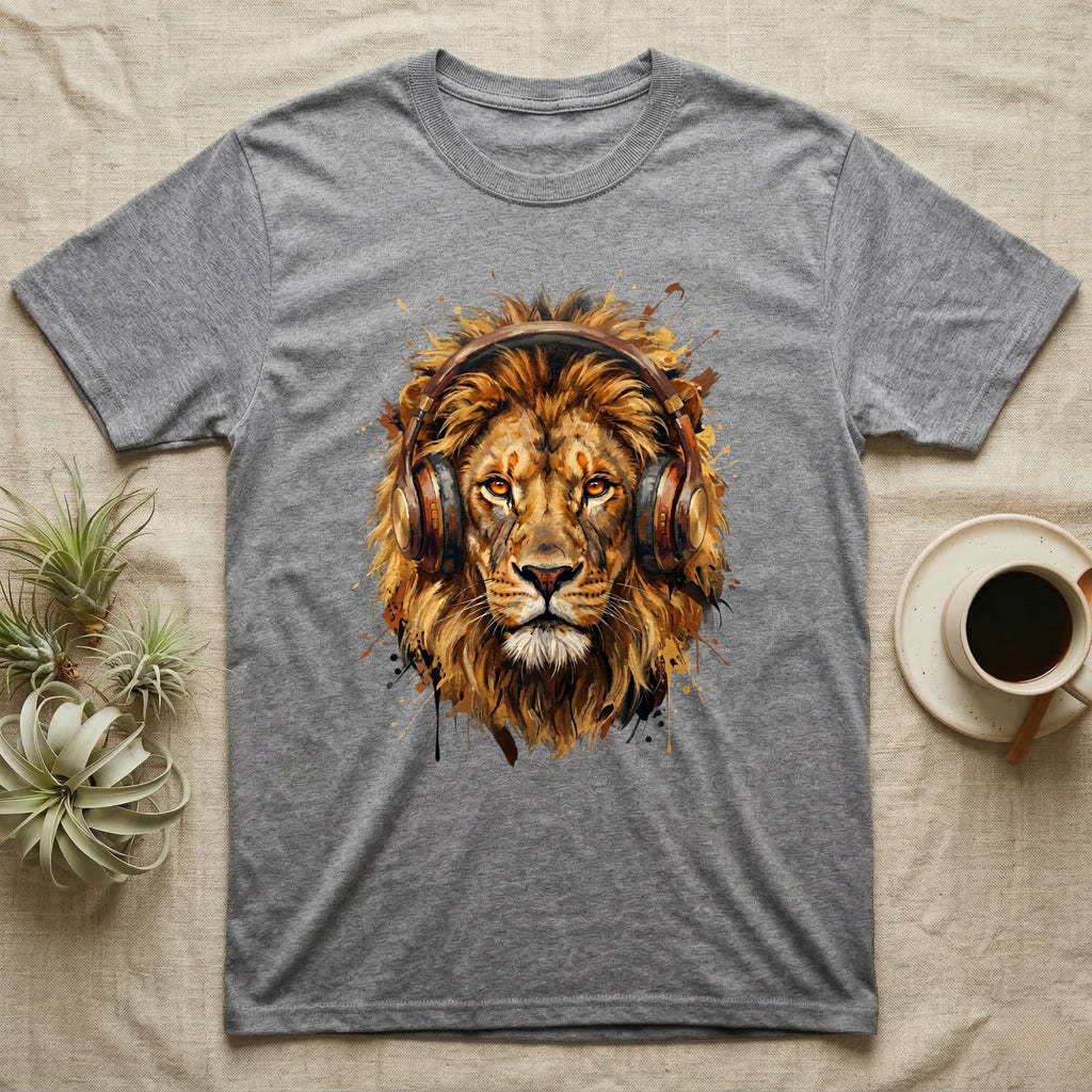 Gray t-shirt featuring a painted lion wearing headphones.