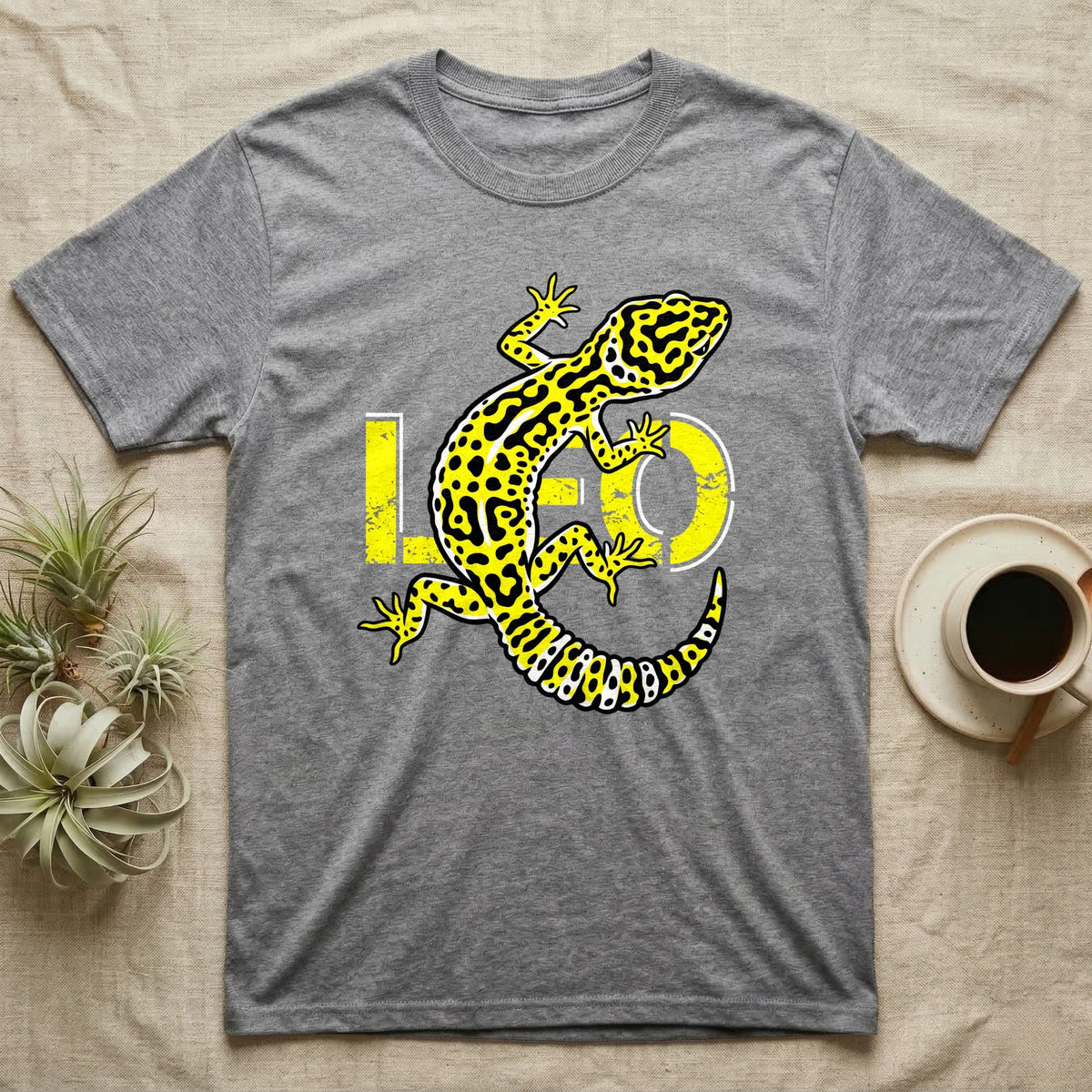 Grey t-shirt with a yellow leopard gecko and "Leo" graphic.