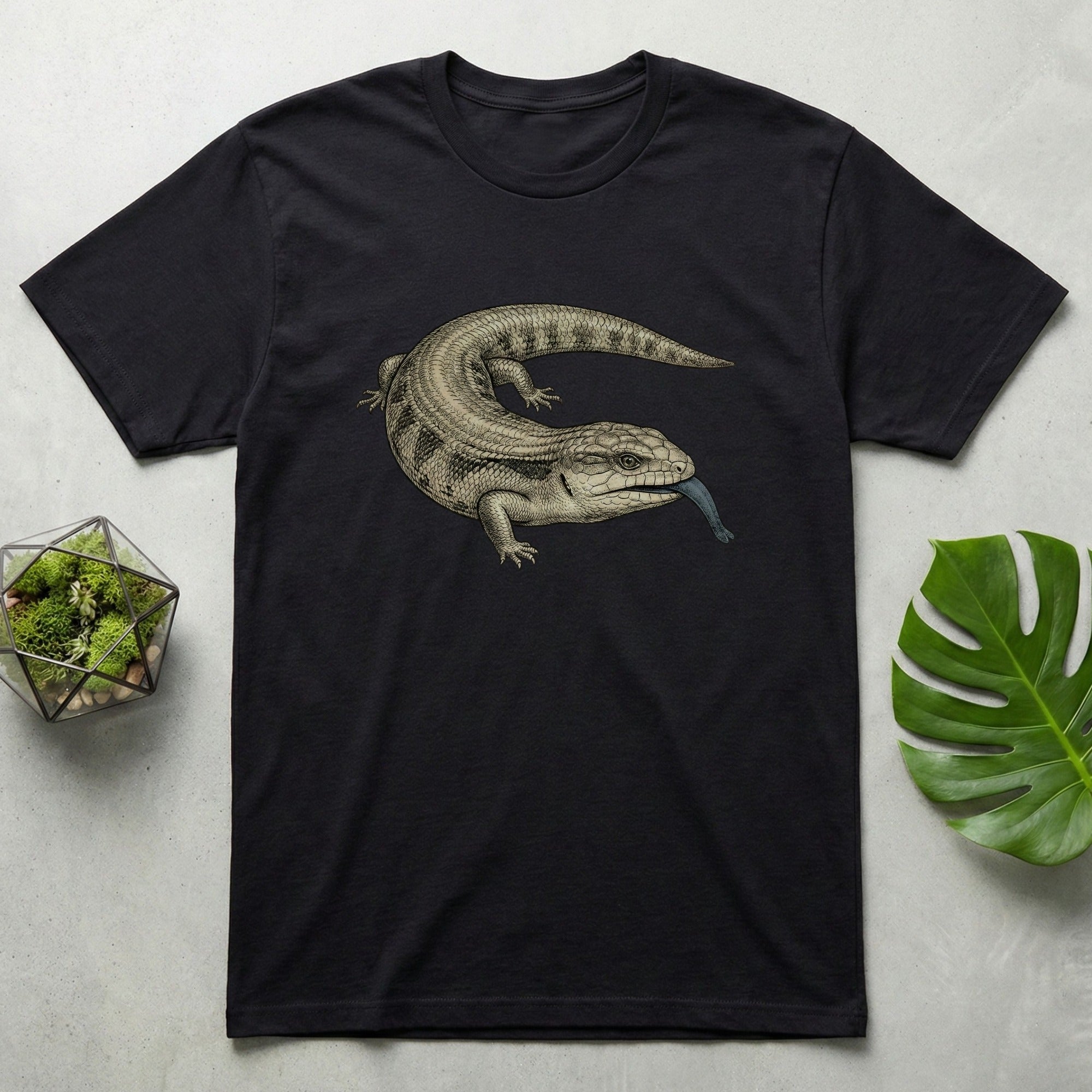 Lizard Design Black T-Shirt Unisex Casual Wear Product