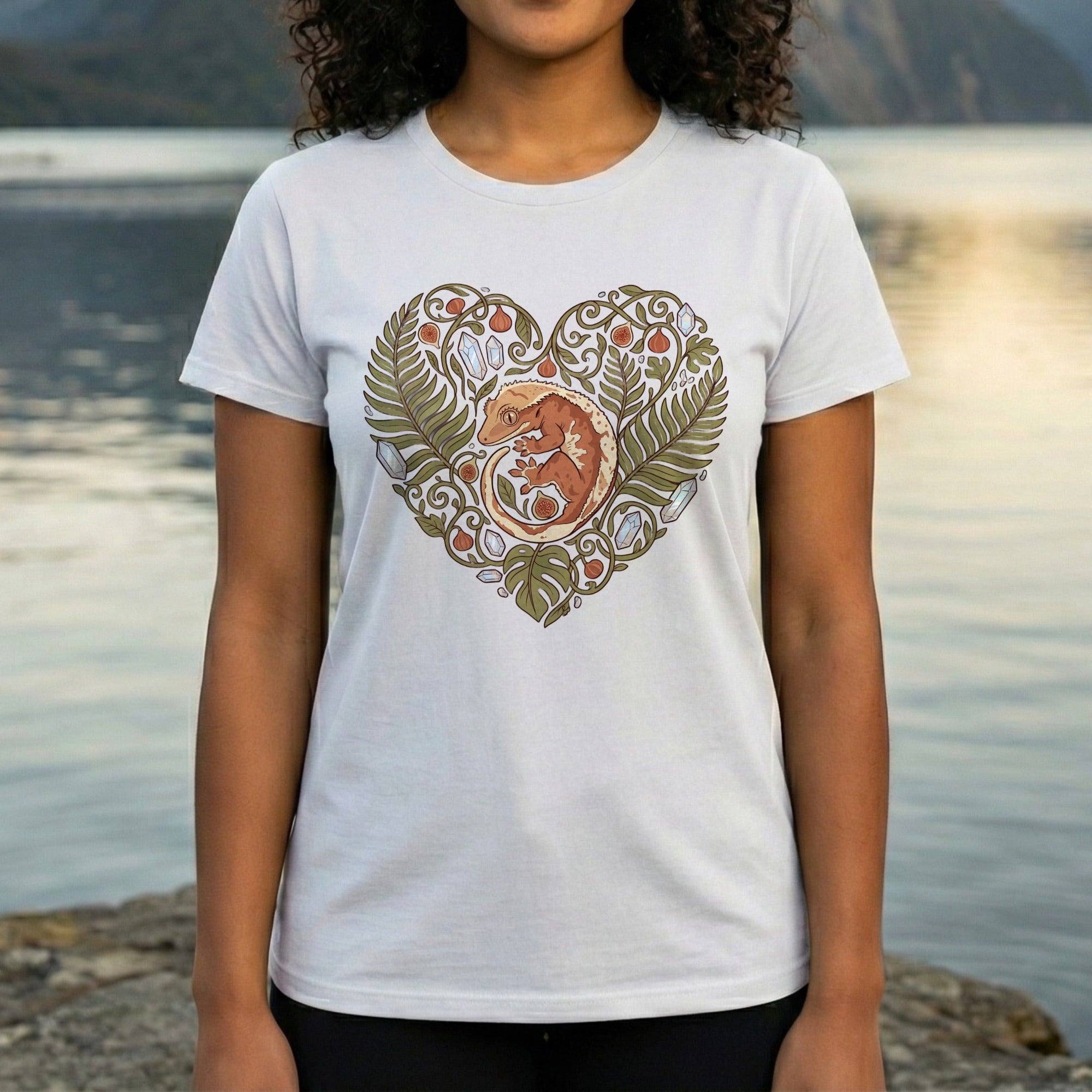 Heart-Shaped Gecko and Ferns Design T-Shirt